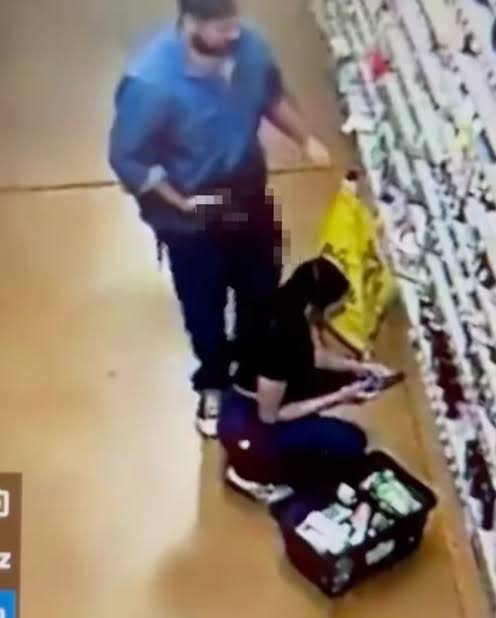 Disgusting moment man rubs his g3nitals on woman?s ear in Whole Foods (video)